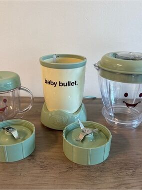 Baby Bullet Baby Food Maker Blender in Sage Green
